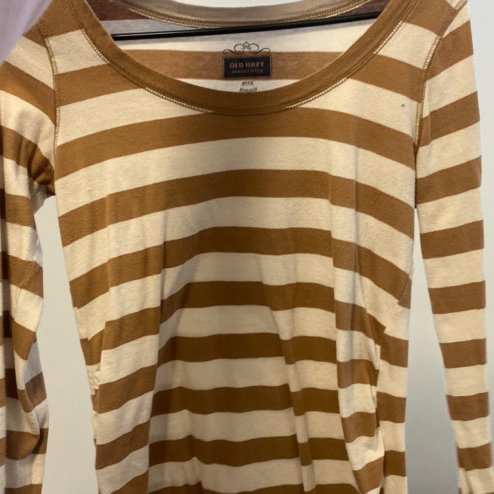 Long sleeve, light brown and white striped, 2000s style,Elena Gilbert top.